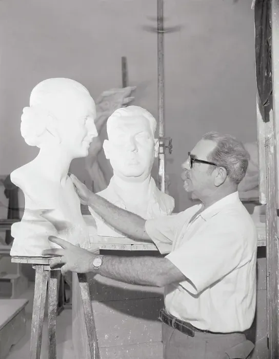 Framed Print : Leone Tomassi Working on Sculptor Framed Print : Leone Tomassi Working on Sculptor