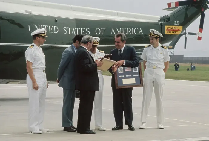 Framed Print : Leonid Brezhnev with Richard Nixon Framed Print : Leonid Brezhnev with Richard Nixon