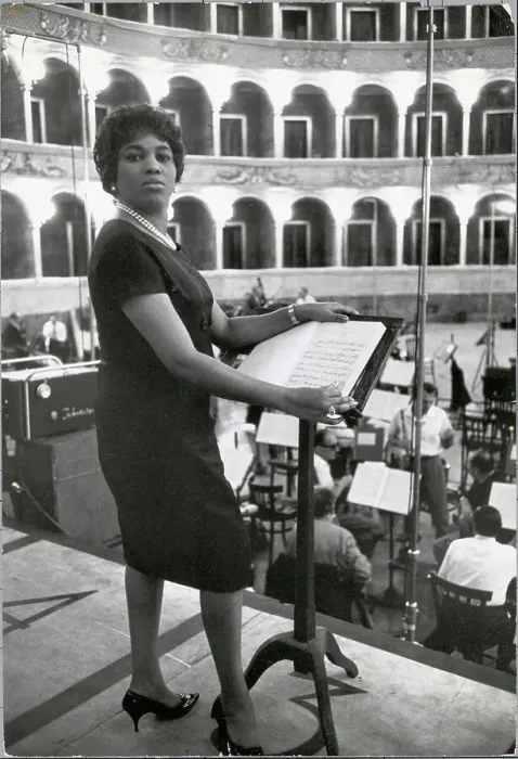 Framed Print : Leontyne Price Stands At Music Stand Framed Print : Leontyne Price Stands At Music Stand