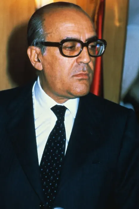 Framed Print : Leopoldo Calvo Sotelo Pausing During Campaign Framed Print : Leopoldo Calvo Sotelo Pausing During Campaign