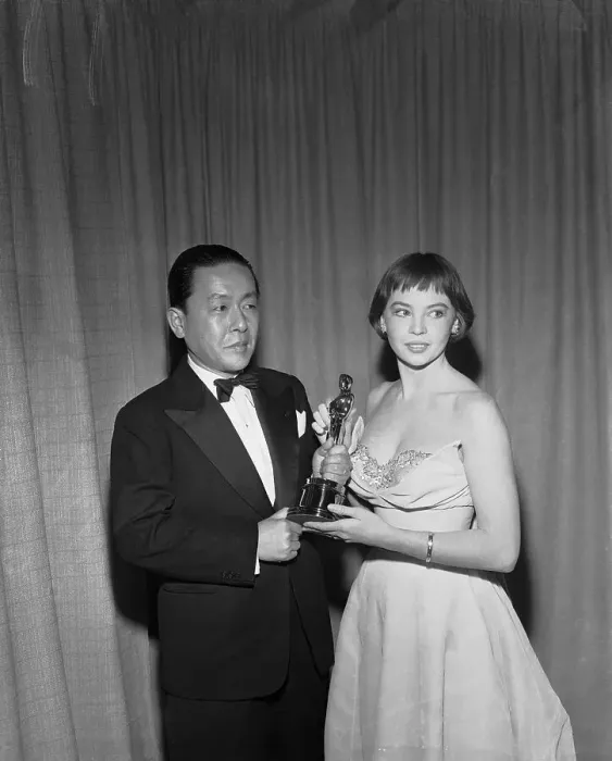 Framed Print : Leslie Caron Presenting Academy Award to Ken Yoshida Framed Print : Leslie Caron Presenting Academy Award to Ken Yoshida