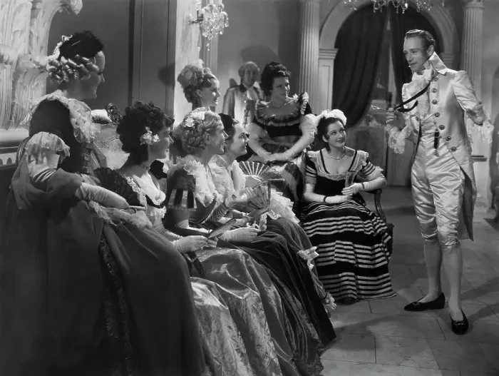 Framed Print : Leslie Howard in Scene from Scarlet Pimpernel Framed Print : Leslie Howard in Scene from Scarlet Pimpernel