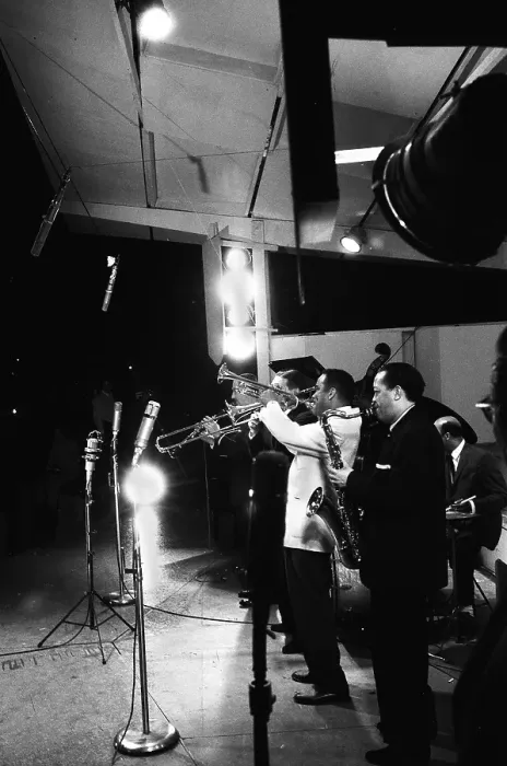Framed Print : Lester Young At The Newport Jazz Festival Framed Print : Lester Young At The Newport Jazz Festival