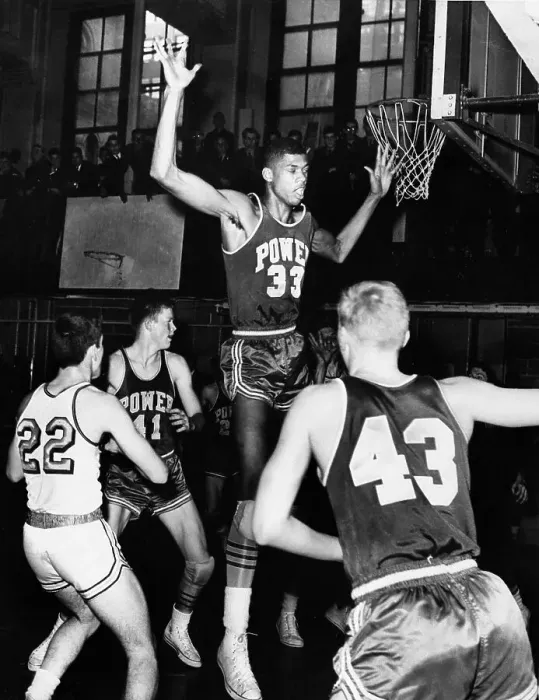 Framed Print : Lew Alcindor Leaping In Air / Hs Basketbal Framed Print : Lew Alcindor Leaping In Air / Hs Basketbal
