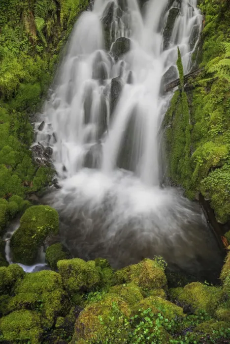 Framed Print : Lewis River waterfall, Gifford Pinchot National Forest, Washington State, USA Framed Print : Lewis River waterfall, Gifford Pinchot National Forest, Washington State, USA