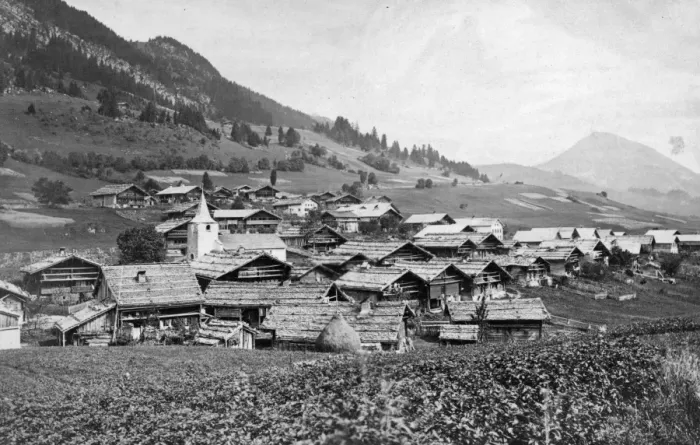 Framed Print : Leysin. circa 1930: A collection of chalets in the village of Leysin