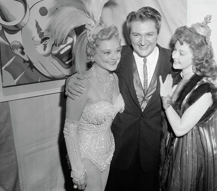 Framed Print : Liberace Hugging Sonja Henie and Susan Hayward Framed Print : Liberace Hugging Sonja Henie and Susan Hayward