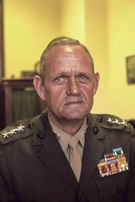 Framed Print : Lieutenant General Louis Wilson