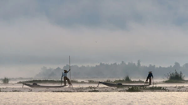 Life of fishermen at Inle lake
