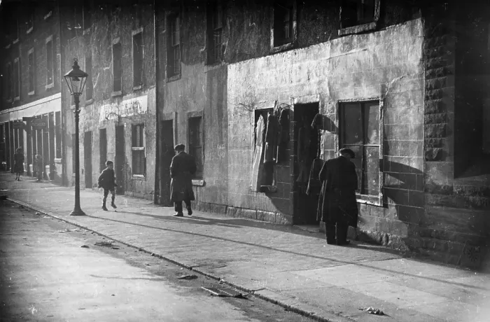 Framed Print : Life In The Gorbals Framed Print : Life In The Gorbals