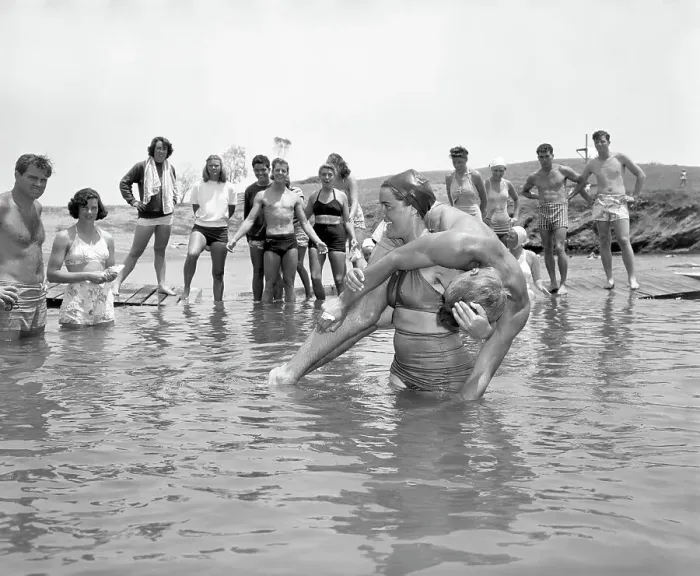 Framed Print : Life Saving Instruction at the Red Cross National Aquatic School