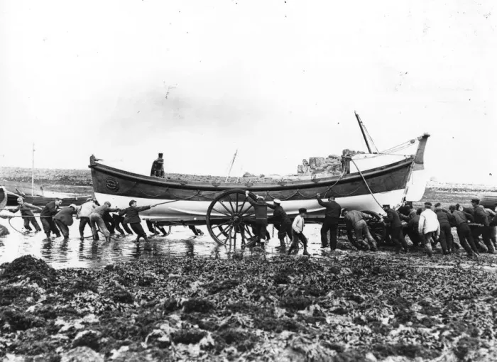 Framed Print : Lifeboat Launch