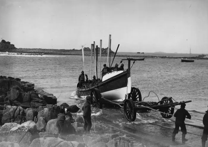 Framed Print : Lifeboat Launch