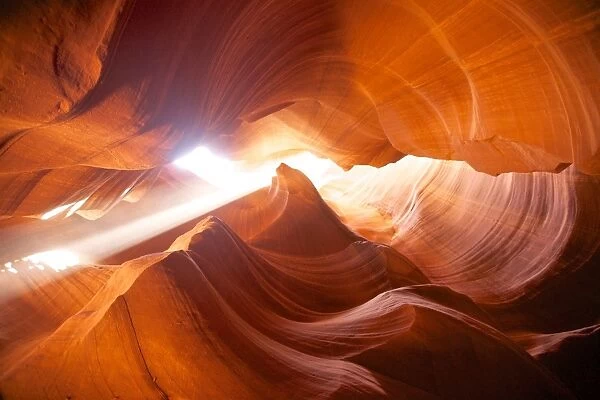 Light coming through rocks, Antelope Canyon