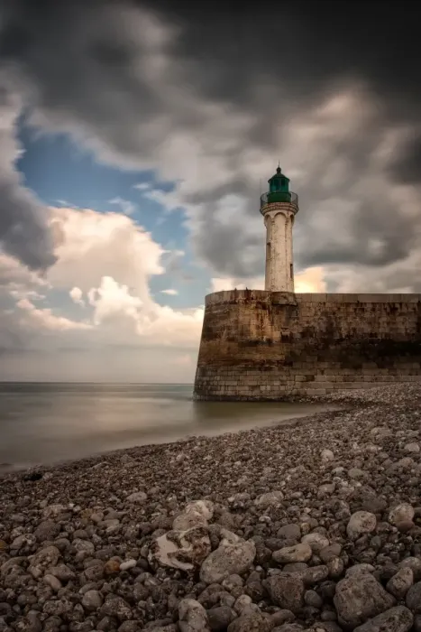 Framed Print : Lighthouse of Saint Valery en Caux Framed Print : Lighthouse of Saint Valery en Caux