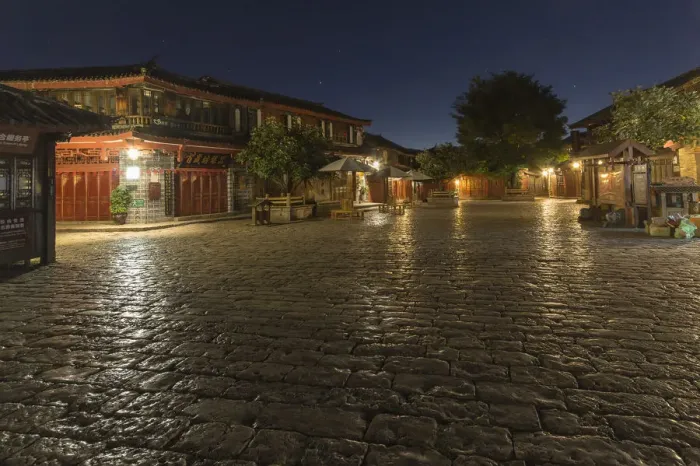 Framed Print : Lijiang Old Town in Yunnan, China at dusk