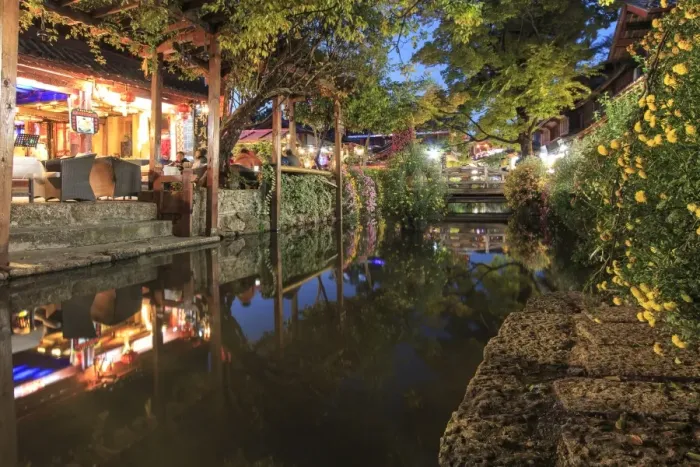 Framed Print : Lijiang Old Town in Yunnan, China at dusk Framed Print : Lijiang Old Town in Yunnan, China at dusk