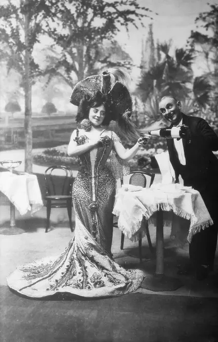 Framed Print : Lillian Russel In Comic Opera Role