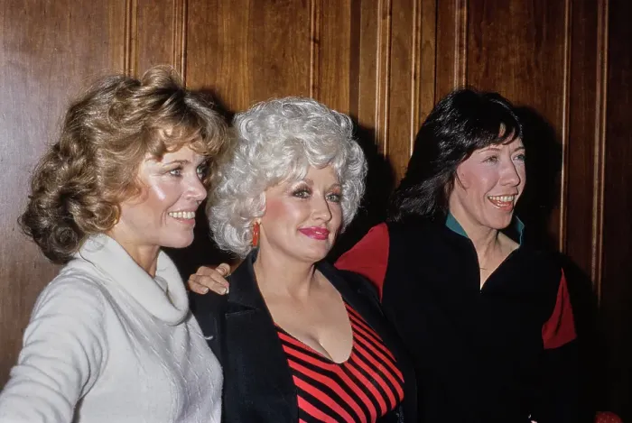 Framed Print : Lily Tomlin, Dolly Parton, Jane Fonda Framed Print : Lily Tomlin, Dolly Parton, Jane Fonda