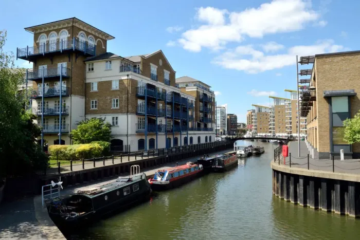 Framed Print : Limehouse cut canal Framed Print : Limehouse cut canal
