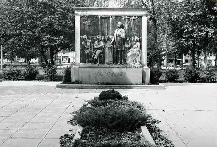 Framed Print : Lincoln / Douglas Debate Monument, Quincy Framed Print : Lincoln / Douglas Debate Monument, Quincy