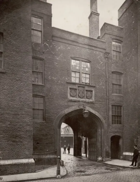 Framed Print : Lincolns Inn Framed Print : Lincolns Inn