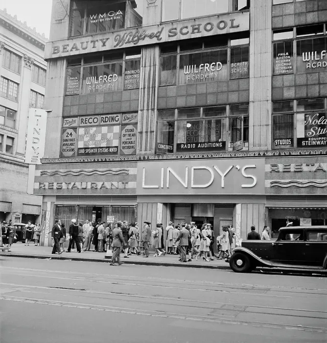 Framed Print : Lindy's Deli Framed Print : Lindy's Deli