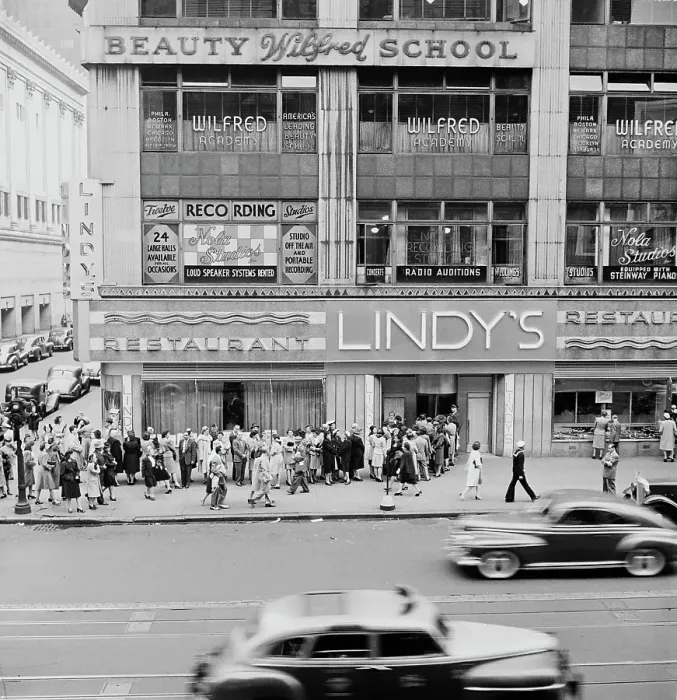 Framed Print : Lindy's Deli Framed Print : Lindy's Deli