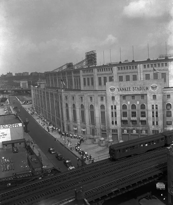 Framed Print : Line Waiting to Pass Babe Ruth's Remains at Yankee Stadium Framed Print : Line Waiting to Pass Babe Ruth's Remains at Yankee Stadium