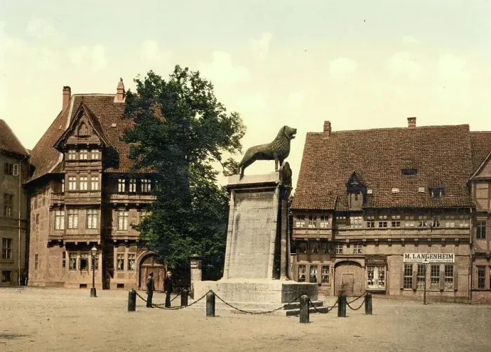 Framed Print : Lion Monument in Braunschweig, Lower Saxony, Germany, Historic, digitally restored reproduction of a photochromic print from the 1890s Framed Print : Lion Monument in Braunschweig, Lower Saxony, Germany, Historic, digitally restored reproduction of a photochromic print from the 1890s