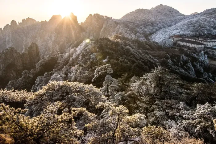 Framed Print : lion peak view point, Huangshan (Yellow Mountains), Eastern China