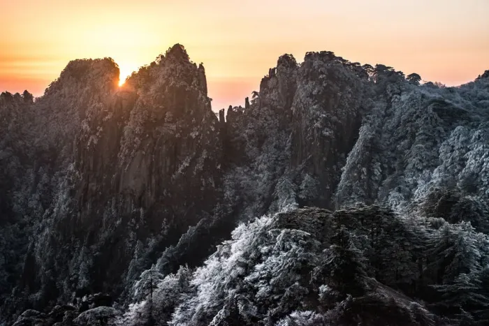 Framed Print : lion peak view point, Huangshan (Yellow Mountains), Eastern China Framed Print : lion peak view point, Huangshan (Yellow Mountains), Eastern China