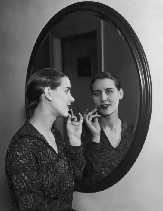 Framed Print : Lippy Lady Framed Print : Lippy Lady