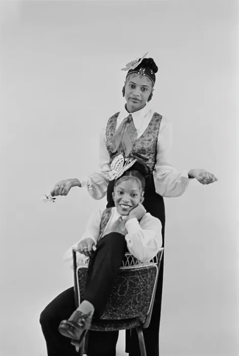 Framed Print : Lisa Jones And Pat Davis - Soul Train Dancers Framed Print : Lisa Jones And Pat Davis - Soul Train Dancers