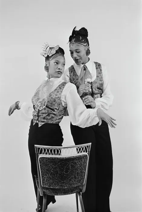 Framed Print : Lisa Jones And Pat Davis - Soul Train Dancers Framed Print : Lisa Jones And Pat Davis - Soul Train Dancers
