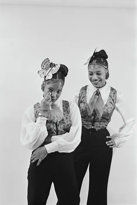 Framed Print : Lisa Jones And Pat Davis - Soul Train Dancers Framed Print : Lisa Jones And Pat Davis - Soul Train Dancers