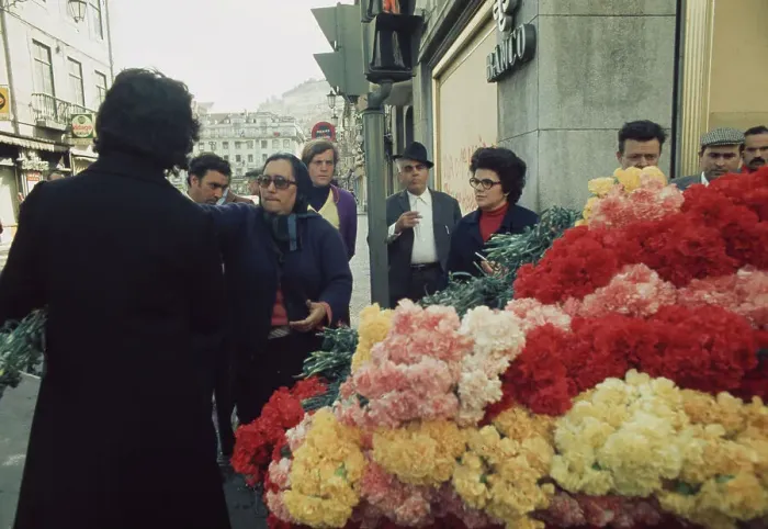 Framed Print : Lisbon Flower Seller, 1974 Framed Print : Lisbon Flower Seller, 1974