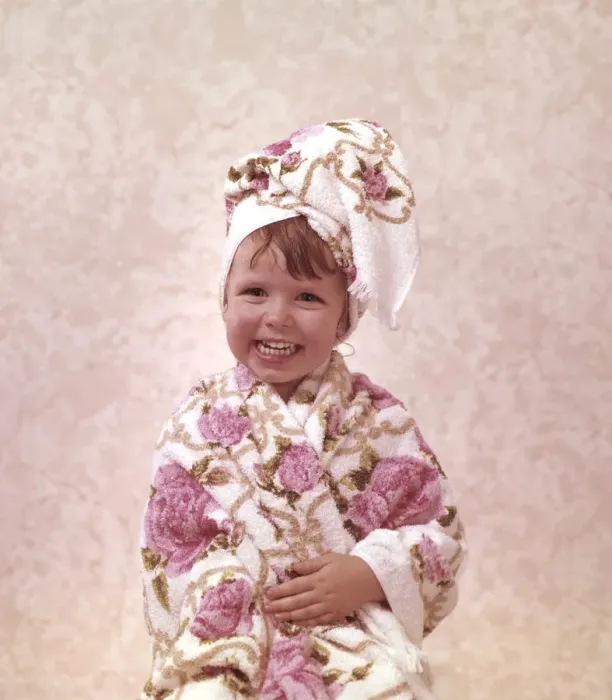 Framed Print : Little Girl With Towels