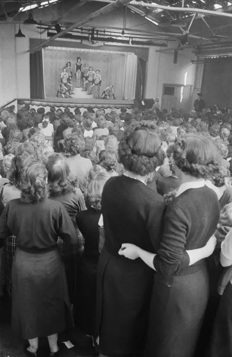 Framed Print : Liverpool Audience