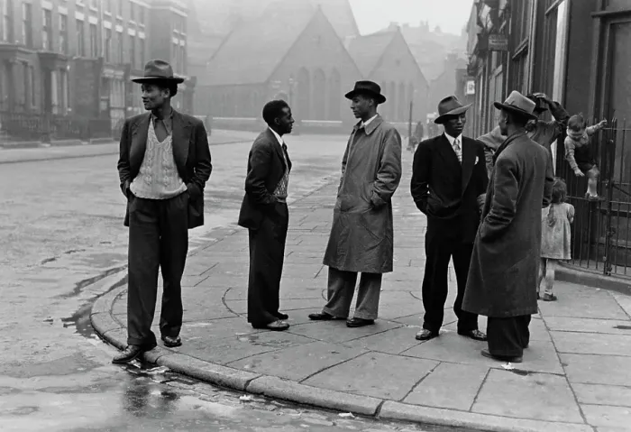 Framed Print : Liverpool Chat Framed Print : Liverpool Chat