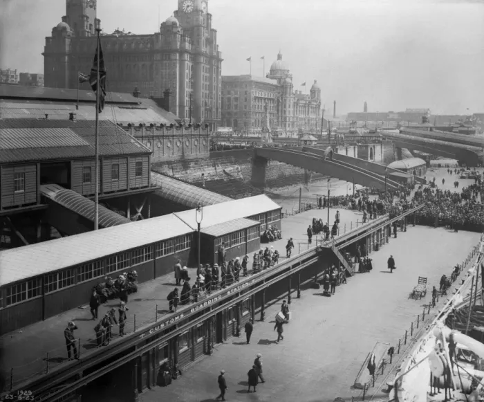 Framed Print : Liverpool Docks Framed Print : Liverpool Docks