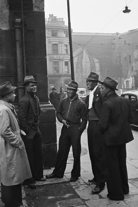 Framed Print : A Liverpool Street Corner, 1940 Framed Print : A Liverpool Street Corner, 1940