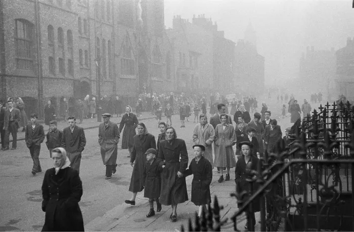 Framed Print : Liverpool Street Scene Framed Print : Liverpool Street Scene