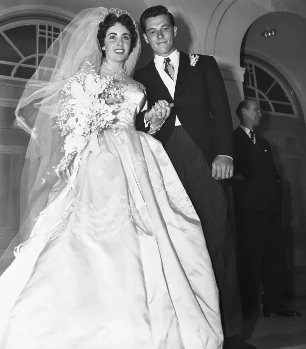Framed Print : Liz Taylor and Conrad Hilton Jr