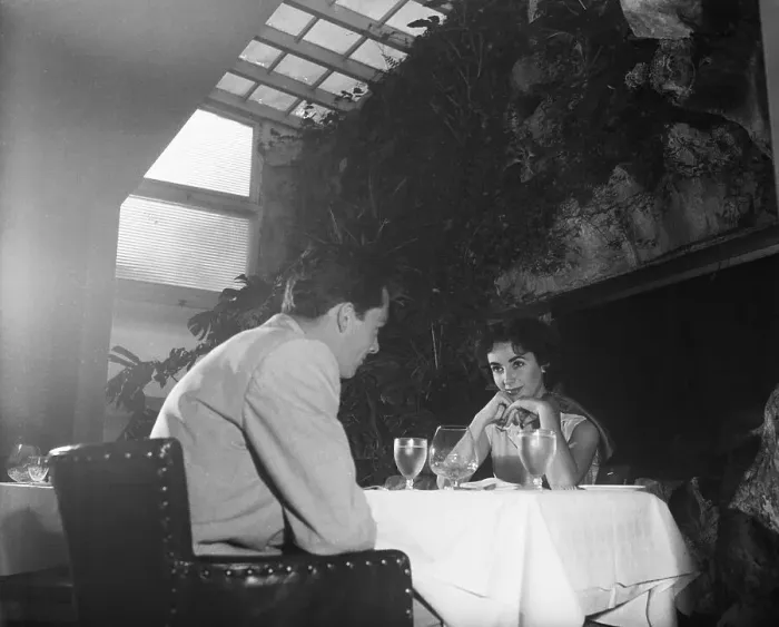 Framed Print : Liz Taylor Having Lunch with Nicky Hilton Framed Print : Liz Taylor Having Lunch with Nicky Hilton