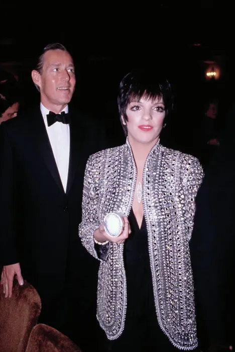 Framed Print : Liza Minnelli Arriving with Halston Framed Print : Liza Minnelli Arriving with Halston