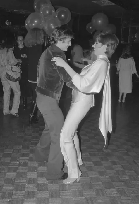Framed Print : Liza Minnelli and Mikhail Baryshnikov Dancing on Floor Framed Print : Liza Minnelli and Mikhail Baryshnikov Dancing on Floor