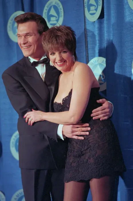 Framed Print : Liza Minnelli and Patrick Swayze Hugging Framed Print : Liza Minnelli and Patrick Swayze Hugging