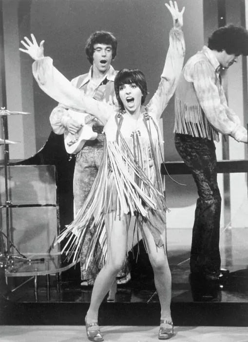 Framed Print : Liza Minnelli Performing with The Bojangles