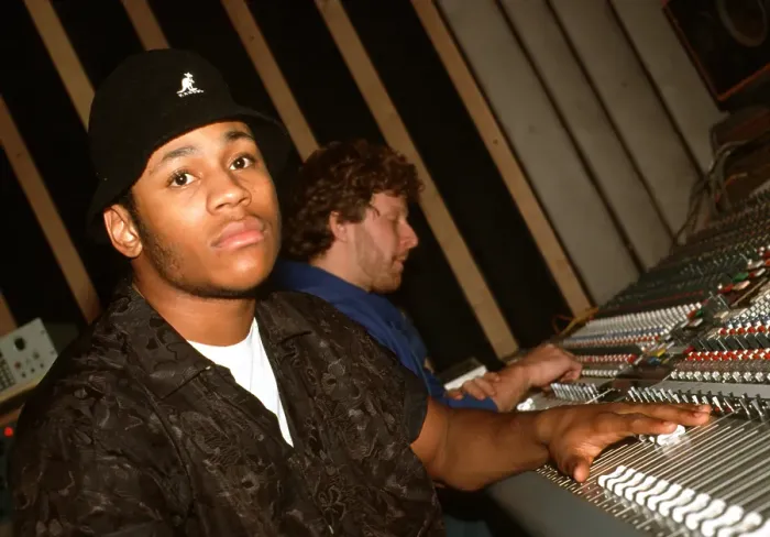 Framed Print : LL Cool J Recording Bigger And Deffer Album with LA Posse Framed Print : LL Cool J Recording Bigger And Deffer Album with LA Posse